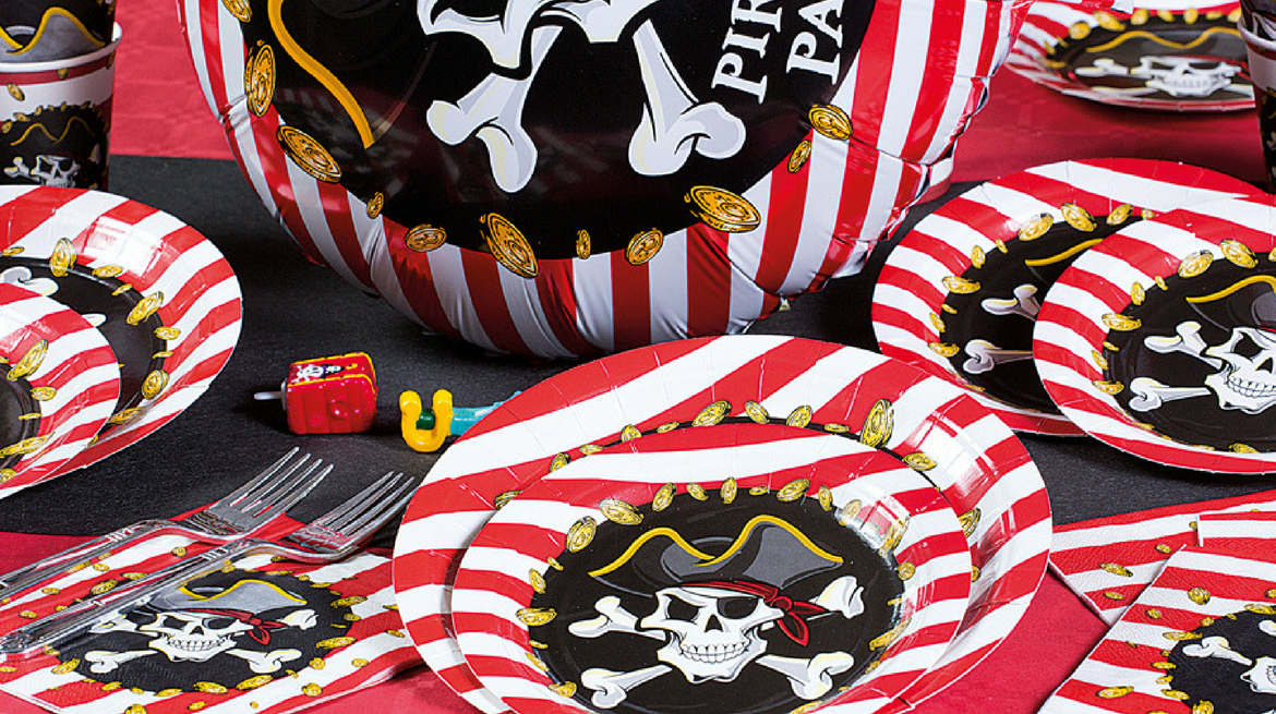 Kit di piatti, bicchieri e accessori a tema 